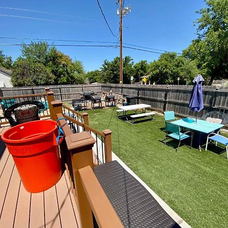 1 Mile To Fort Sill! The Carolebelle Cottage Sleeps 8 With Hottub,Grills,Firepit لوتون المظهر الخارجي الصورة
